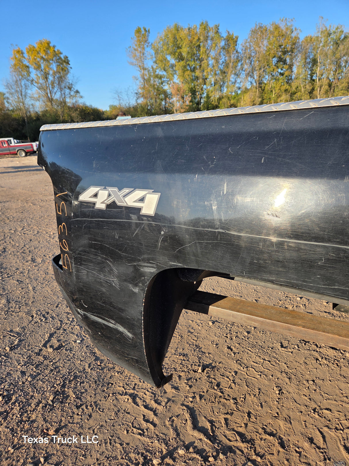 2007-2013 Chevrolet Silverado 1500 2500 3500 HD 6' 6" Short Truck Bed - Black