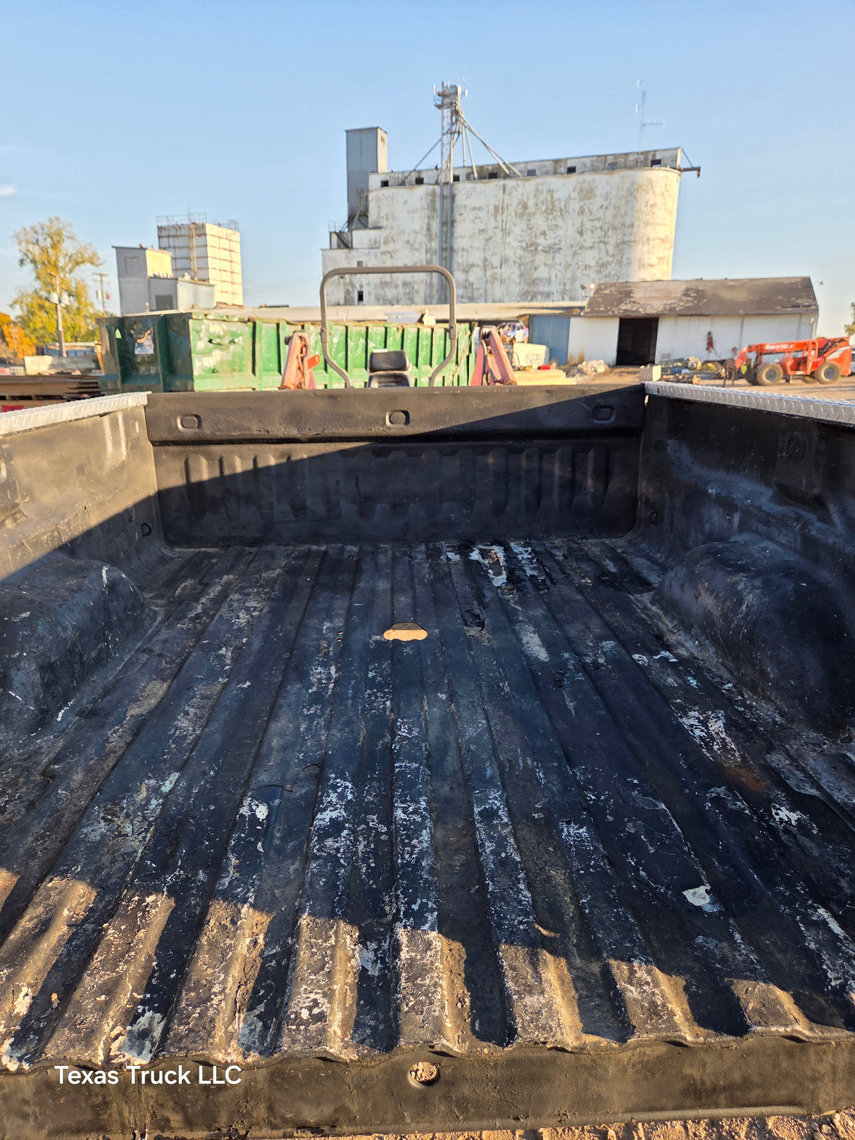 2007-2013 Chevrolet Silverado 1500 2500 3500 HD 6' 6" Short Truck Bed - Black