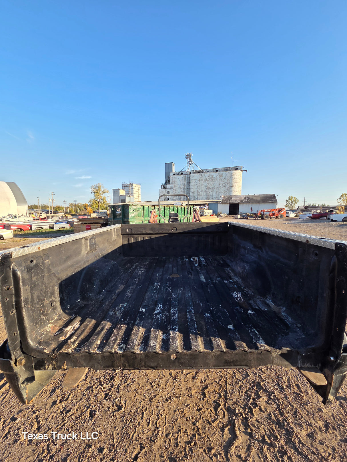 2007-2013 Chevrolet Silverado 1500 2500 3500 HD 6' 6" Short Truck Bed - Black