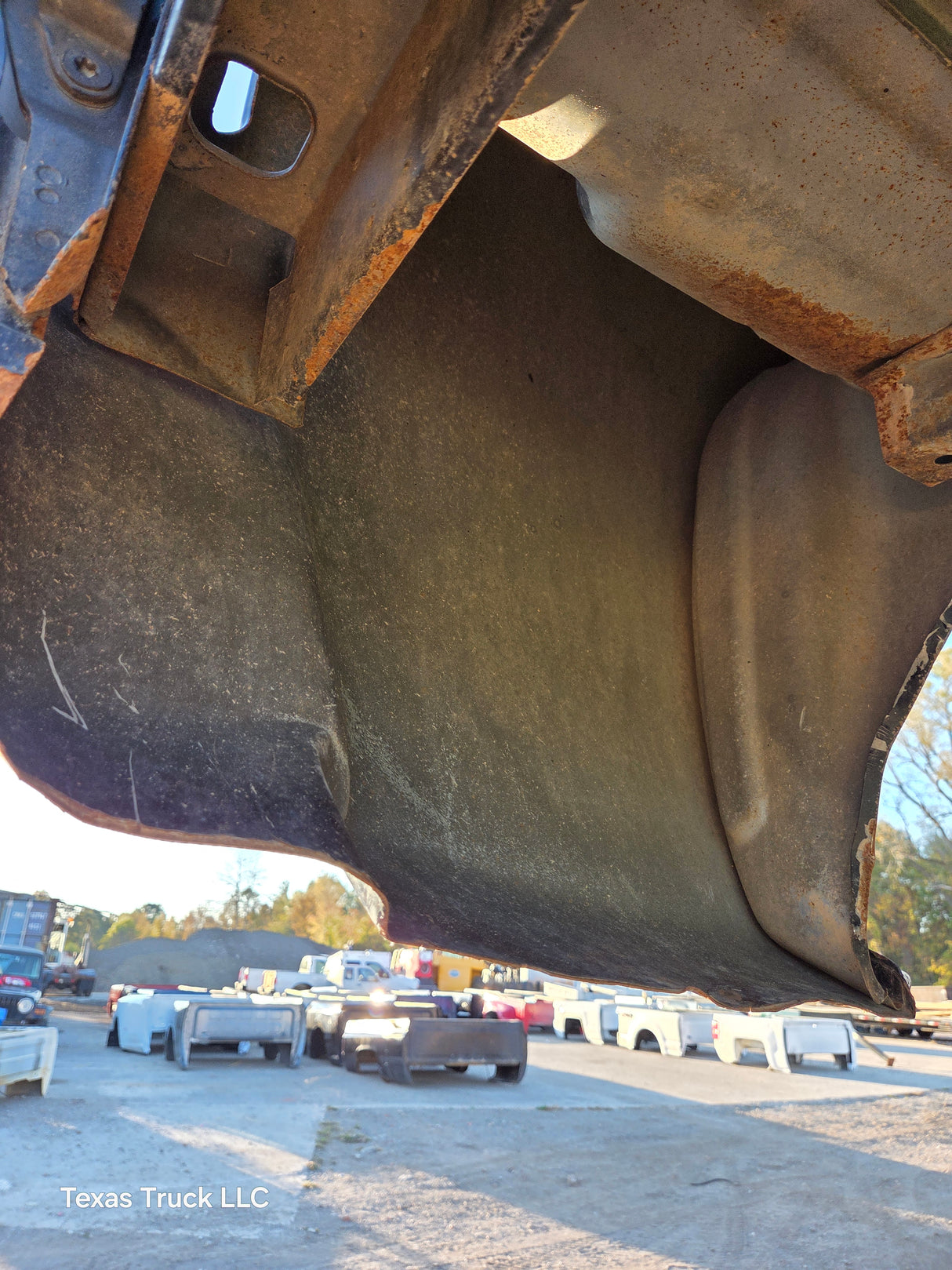 2007-2013 Chevrolet Silverado 1500 2500 3500 HD 6' 6" Short Truck Bed - Black