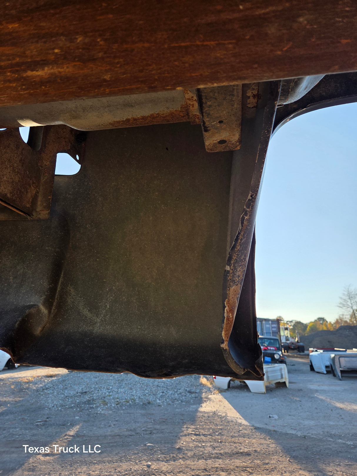 2007-2013 Chevrolet Silverado 1500 2500 3500 HD 6' 6" Short Truck Bed - Black