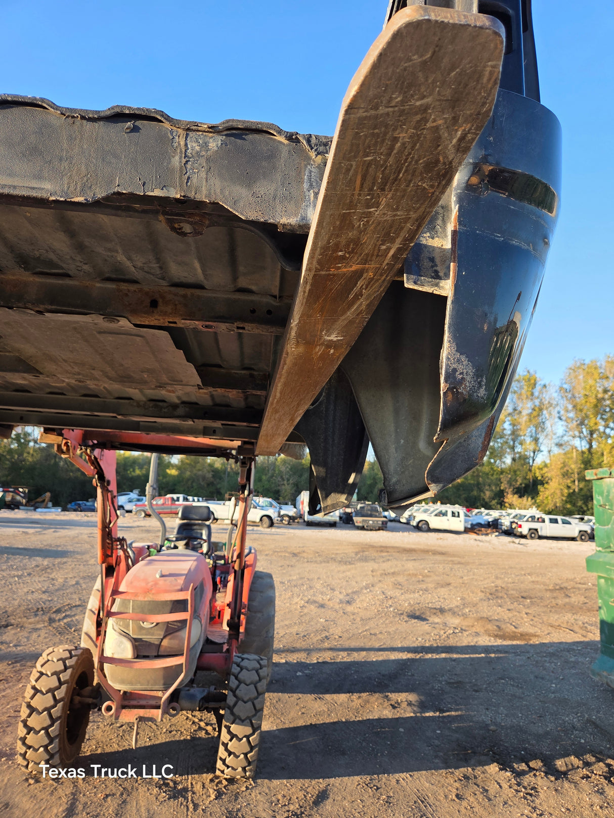 2007-2013 Chevrolet Silverado 1500 2500 3500 HD 6' 6" Short Truck Bed - Black