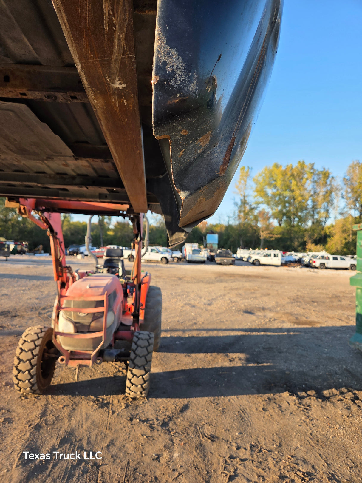 2007-2013 Chevrolet Silverado 1500 2500 3500 HD 6' 6" Short Truck Bed - Black