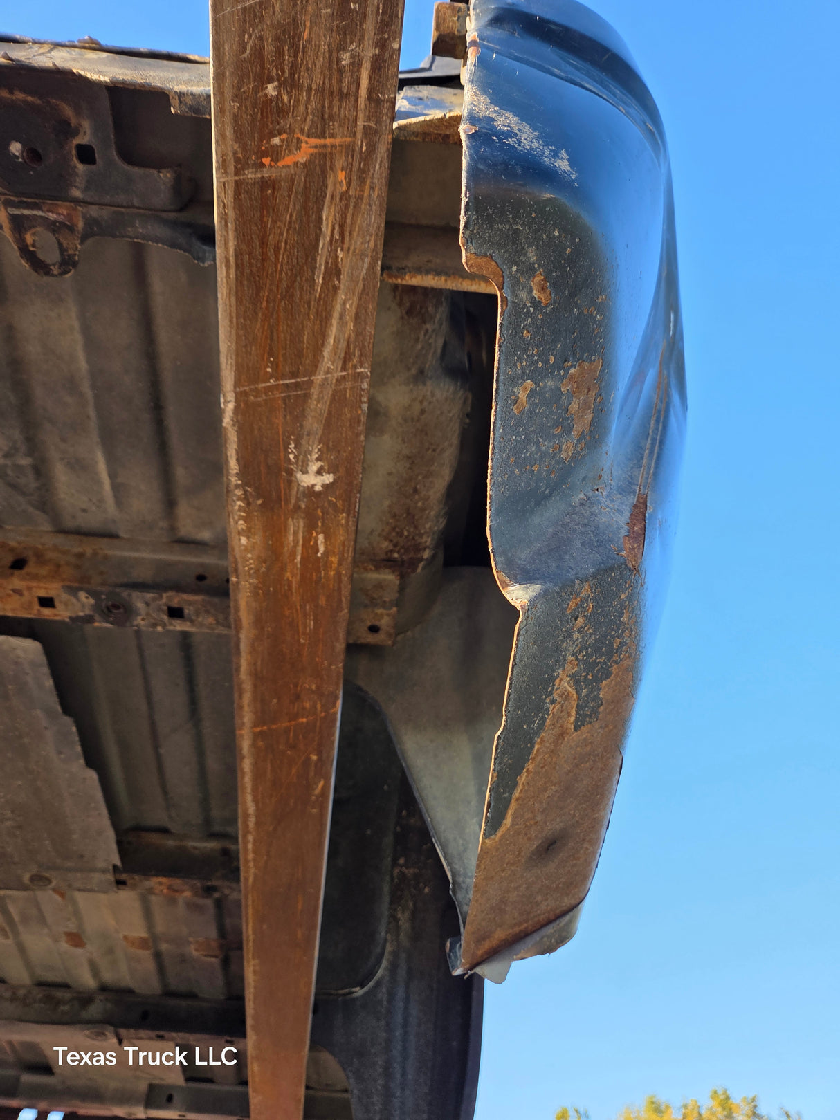 2007-2013 Chevrolet Silverado 1500 2500 3500 HD 6' 6" Short Truck Bed - Black