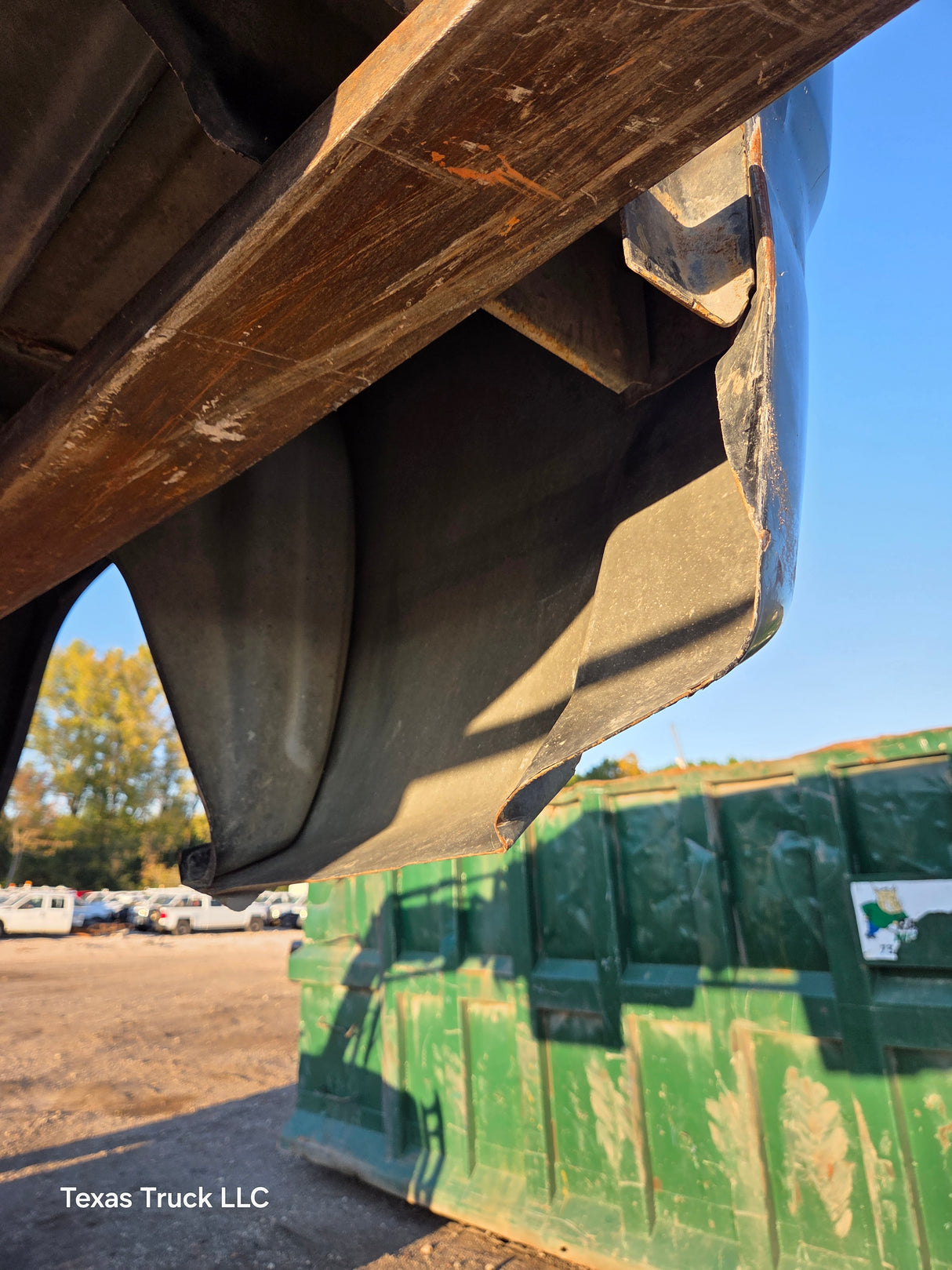 2007-2013 Chevrolet Silverado 1500 2500 3500 HD 6' 6" Short Truck Bed - Black