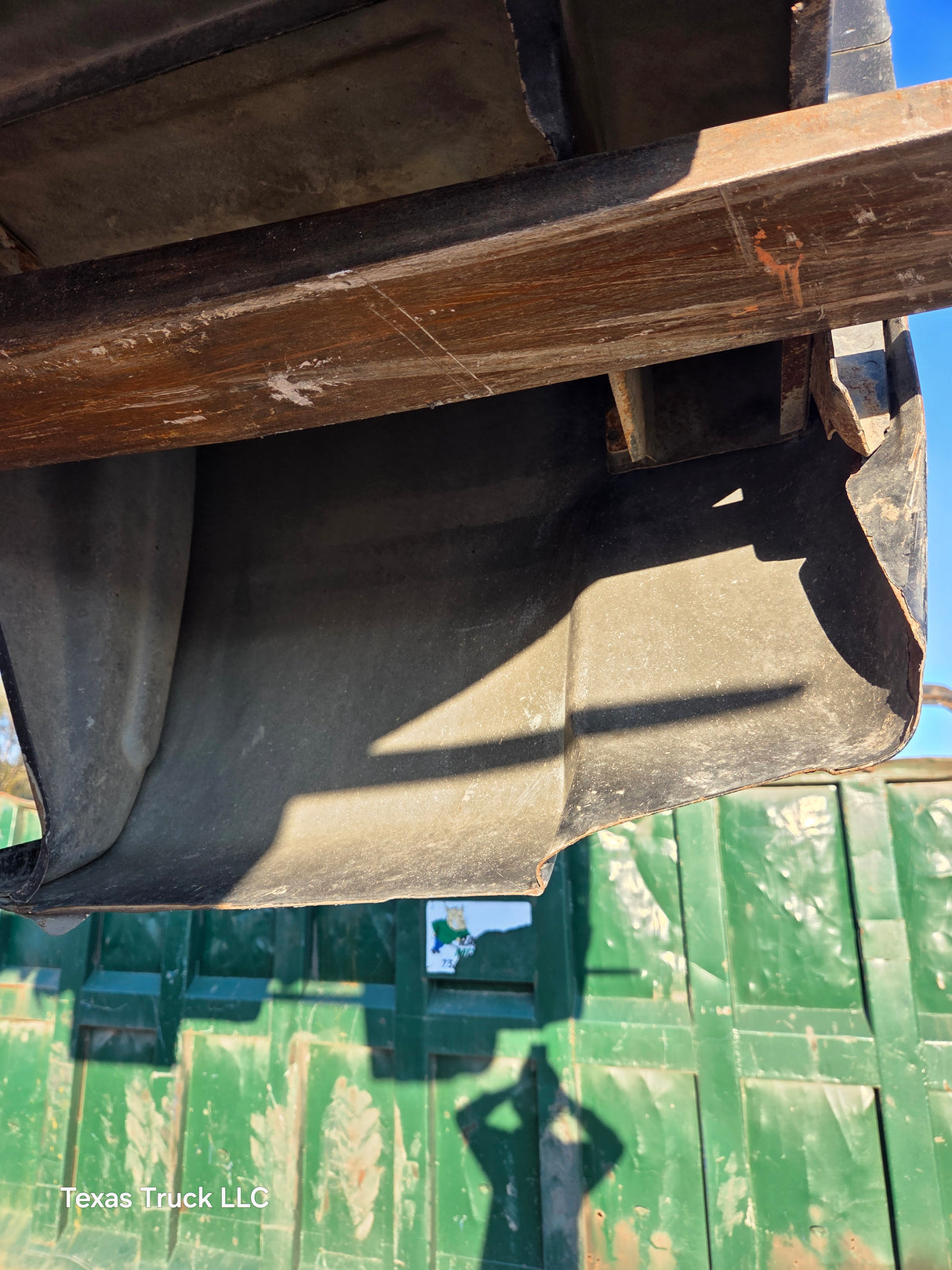 2007-2013 Chevrolet Silverado 1500 2500 3500 HD 6' 6" Short Truck Bed - Black