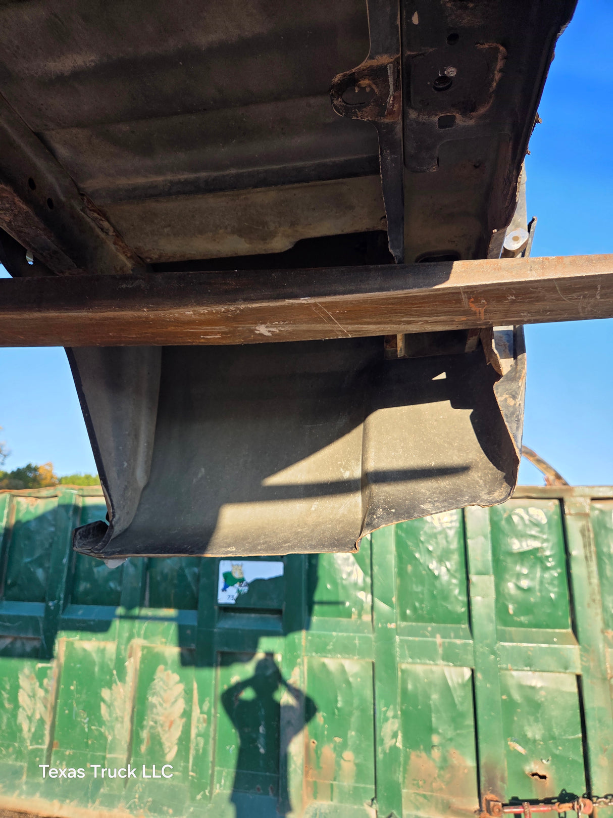 2007-2013 Chevrolet Silverado 1500 2500 3500 HD 6' 6" Short Truck Bed - Black