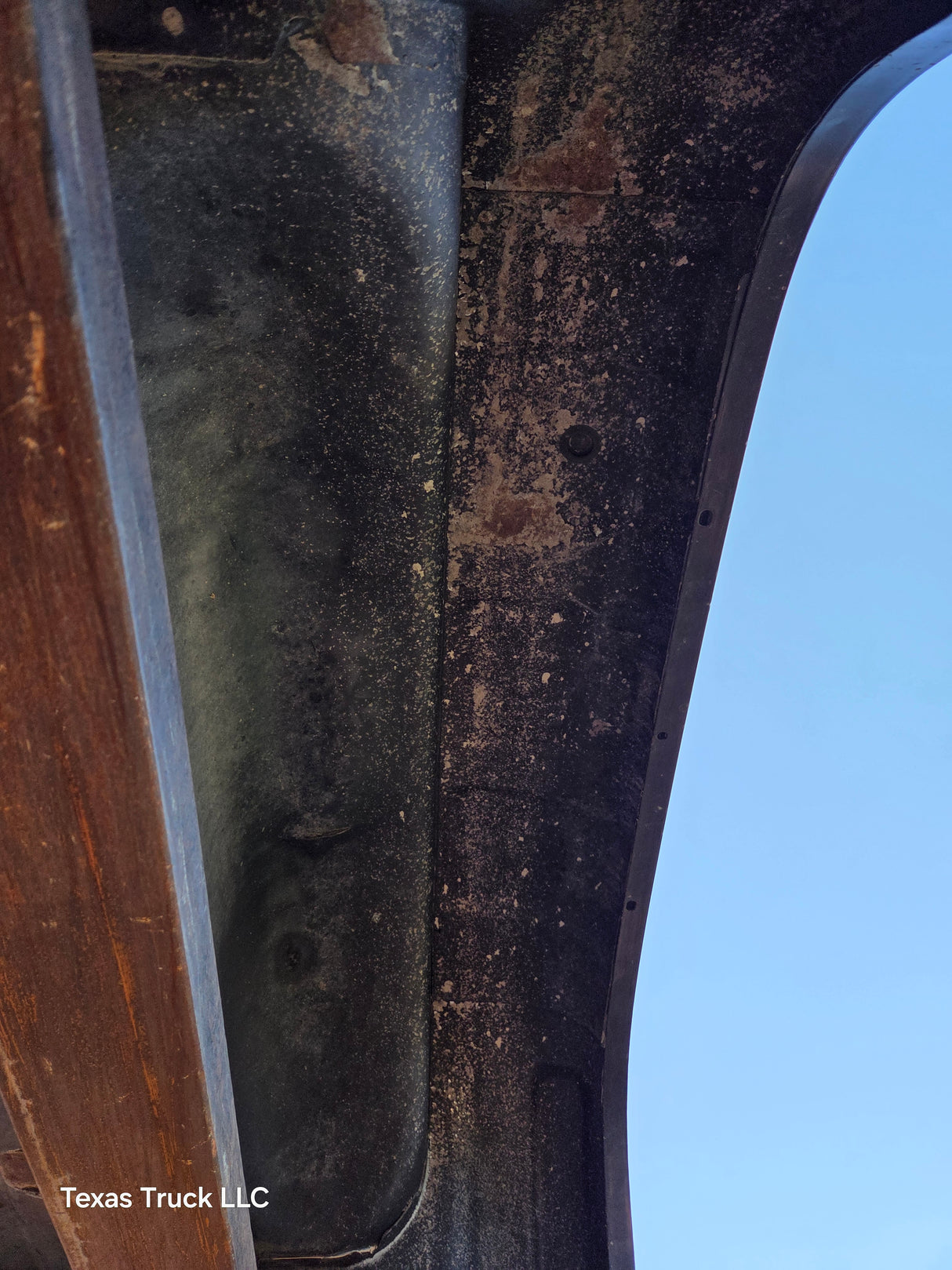 2007-2013 Chevrolet Silverado 1500 2500 3500 HD 6' 6" Short Truck Bed - Black