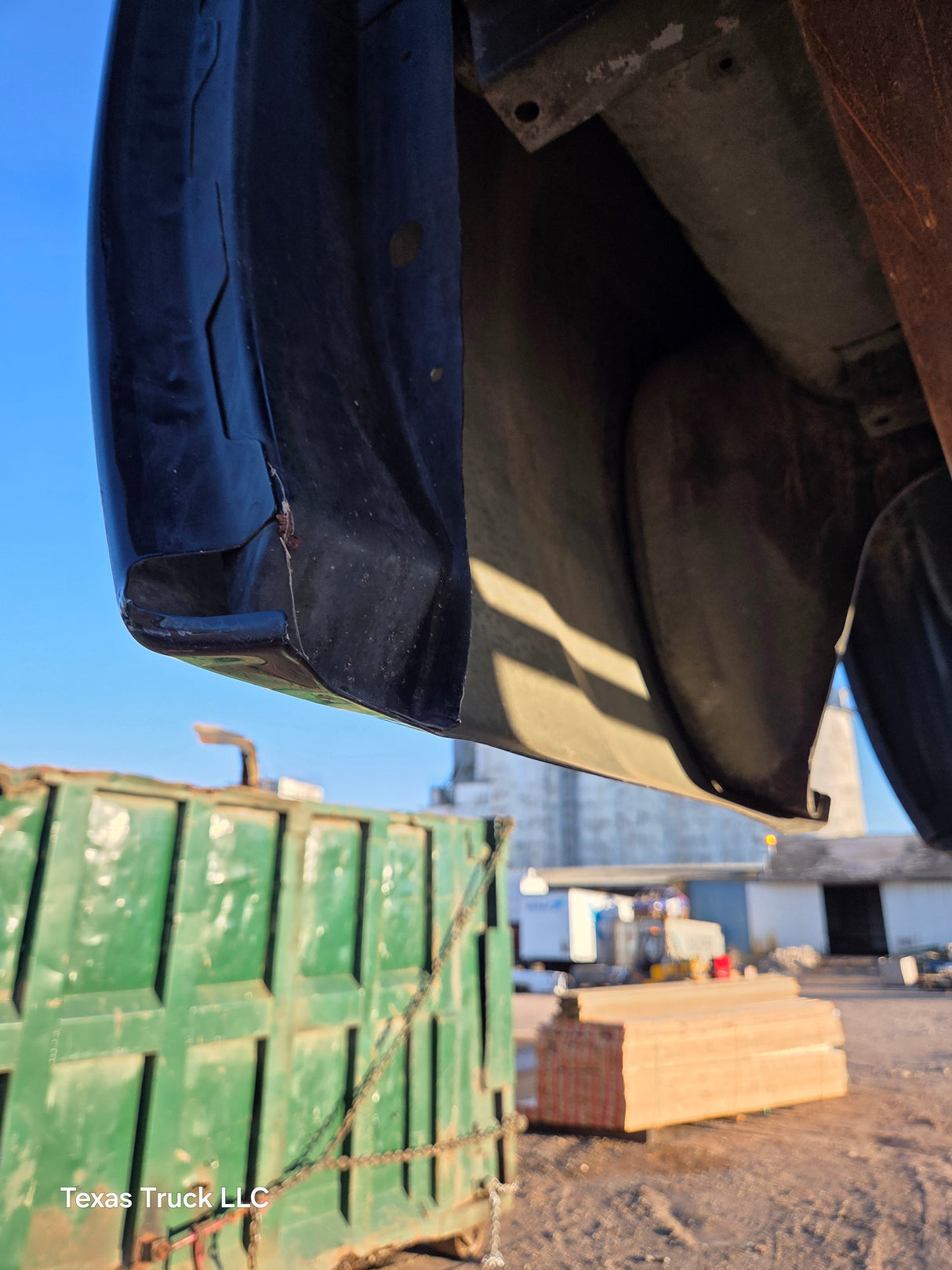 2007-2013 Chevrolet Silverado 1500 2500 3500 HD 6' 6" Short Truck Bed - Black