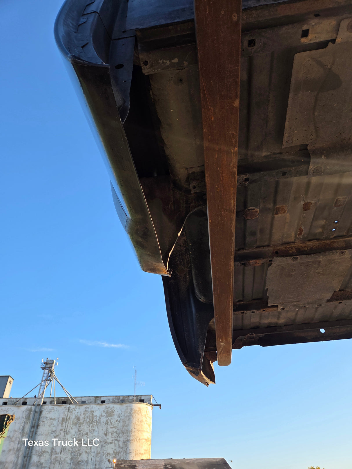 2007-2013 Chevrolet Silverado 1500 2500 3500 HD 6' 6" Short Truck Bed - Black