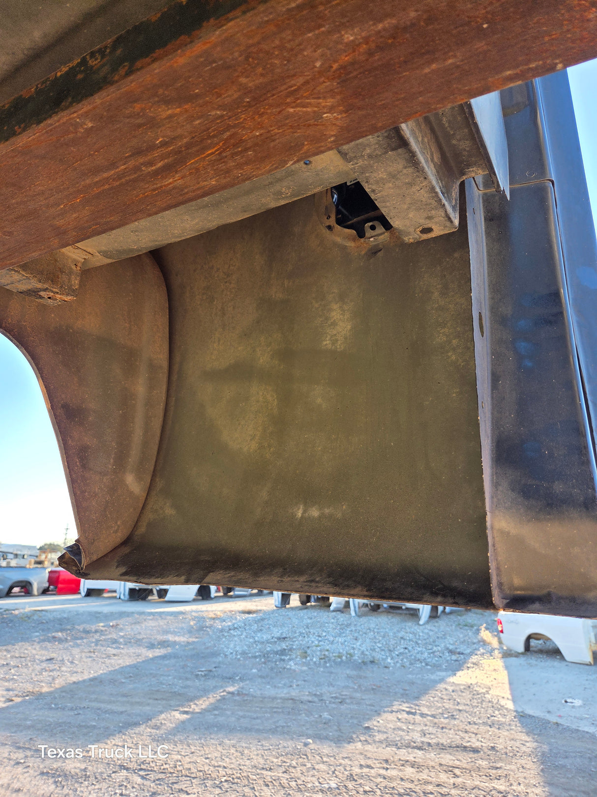 2007-2013 Chevrolet Silverado 1500 2500 3500 HD 6' 6" Short Truck Bed - Black