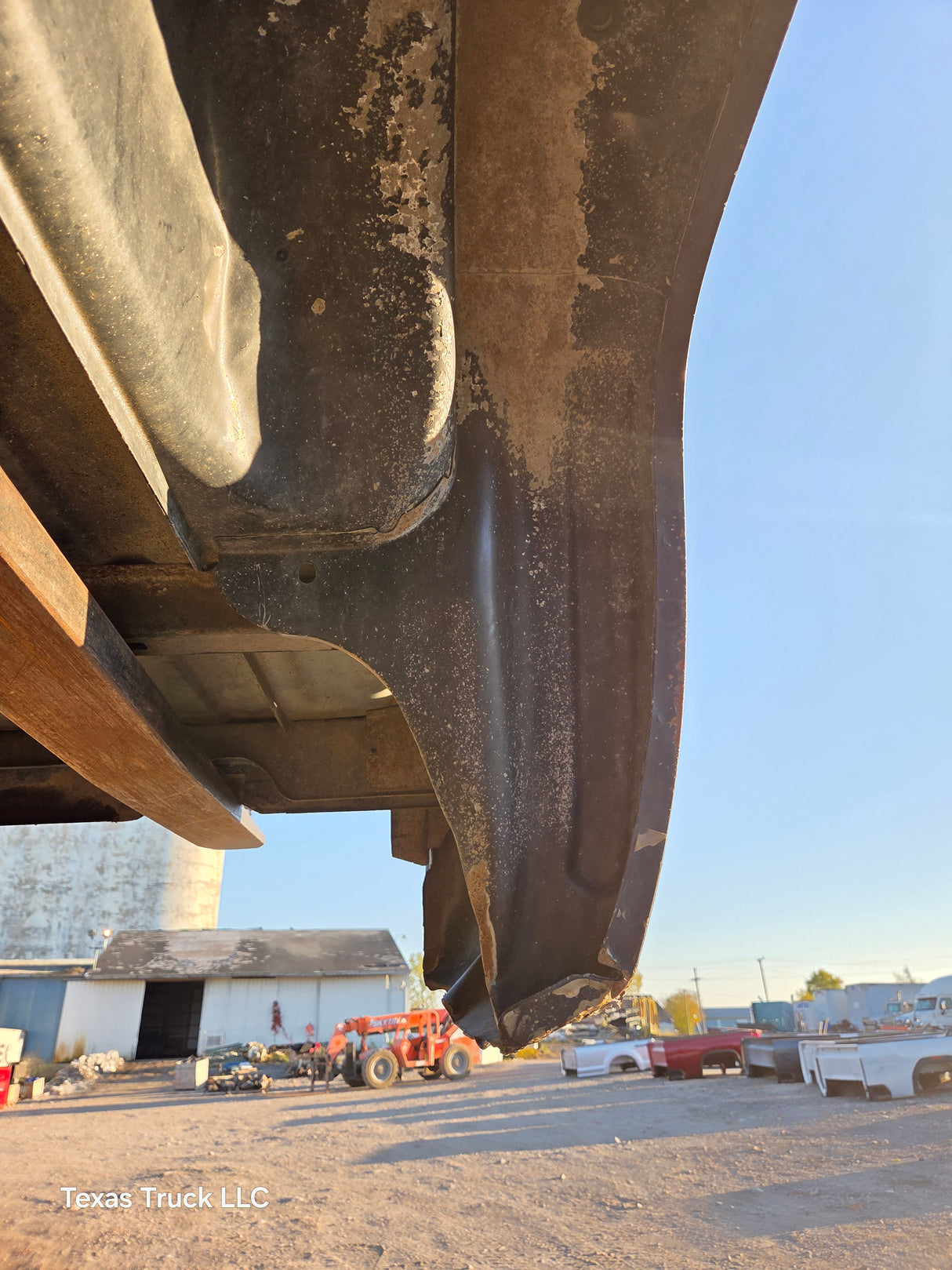 2007-2013 Chevrolet Silverado 1500 2500 3500 HD 6' 6" Short Truck Bed - Black