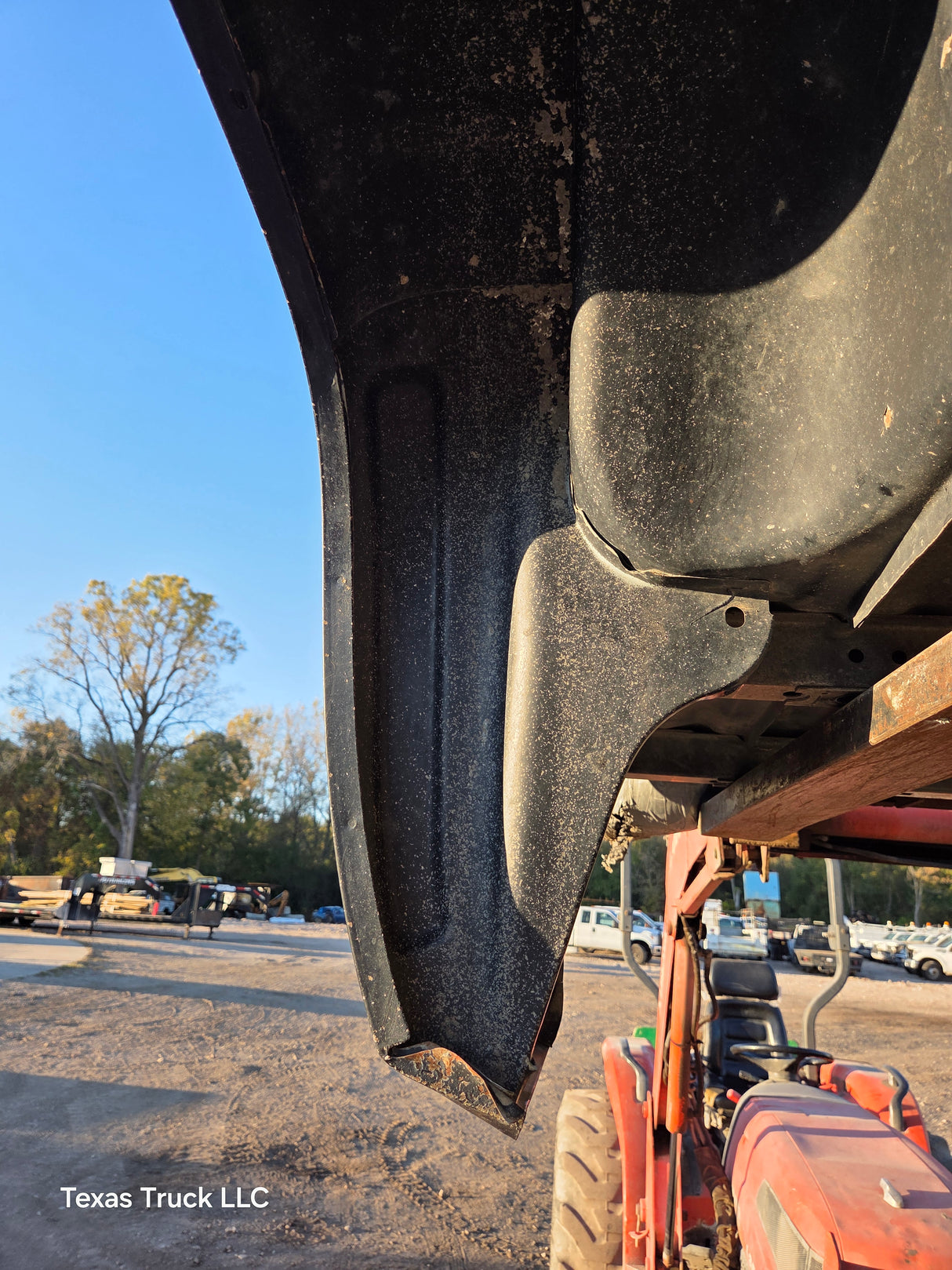 2007-2013 Chevrolet Silverado 1500 2500 3500 HD 6' 6" Short Truck Bed - Black