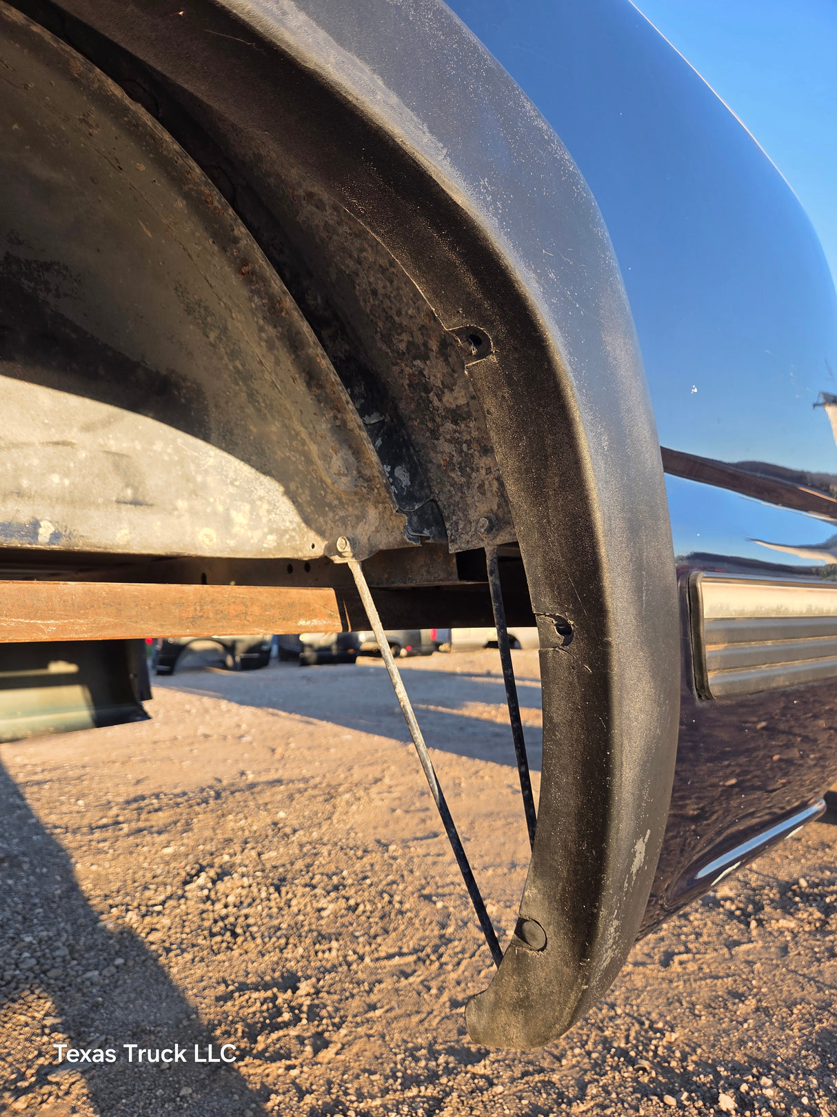 1999-2007 Chevrolet Silverado / GMC Sierra 6' 6" Short Truck Bed