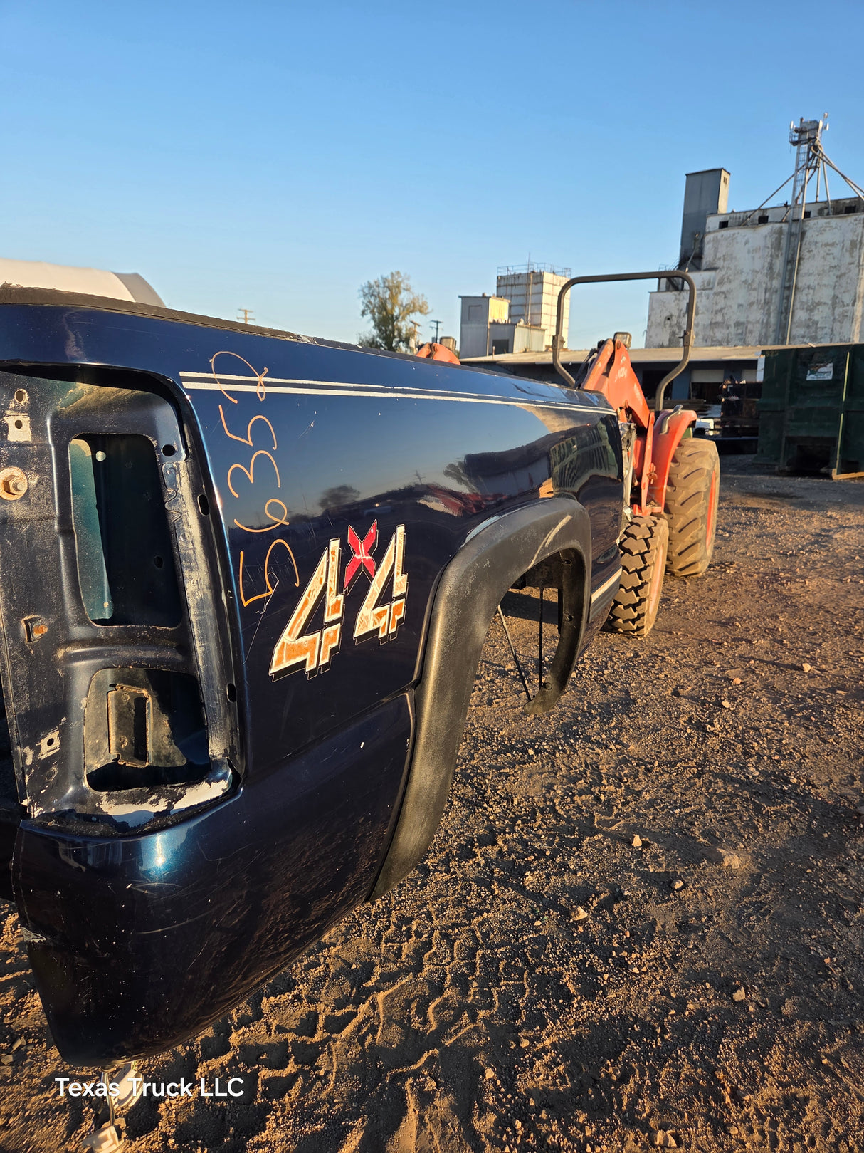 1999-2007 Chevrolet Silverado / GMC Sierra 6' 6" Short Truck Bed