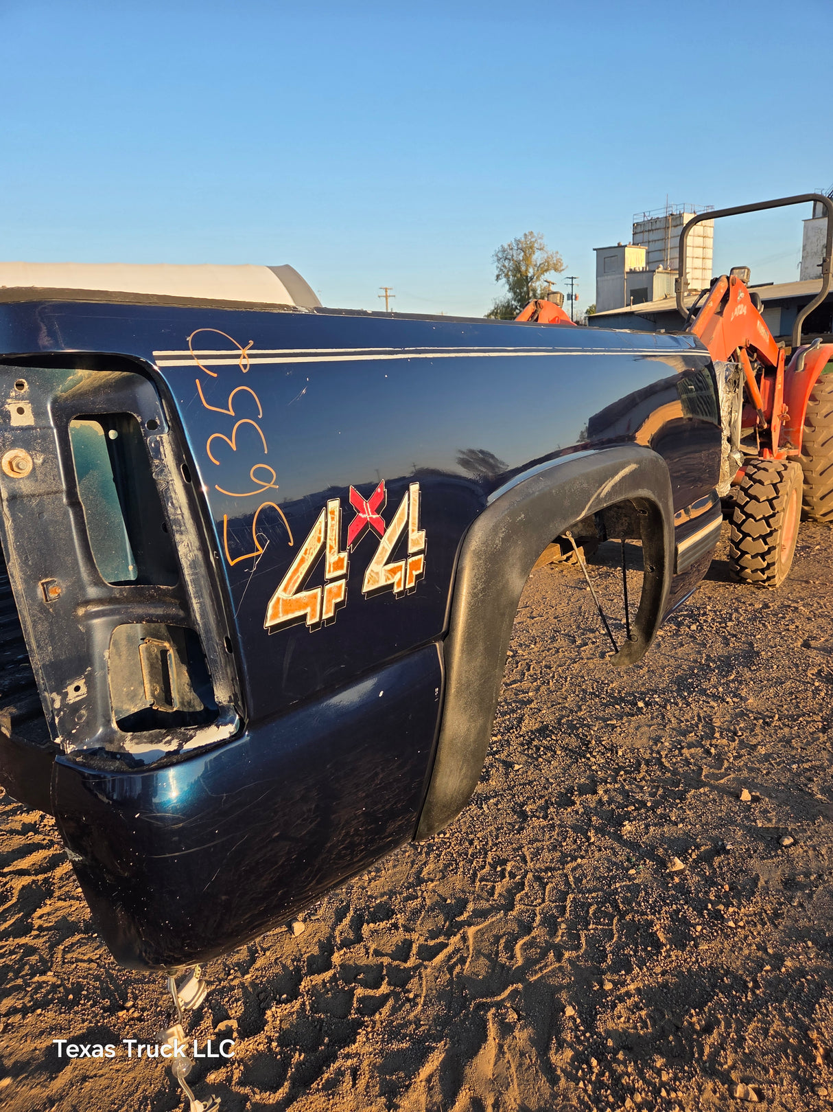 1999-2007 Chevrolet Silverado / GMC Sierra 6' 6" Short Truck Bed