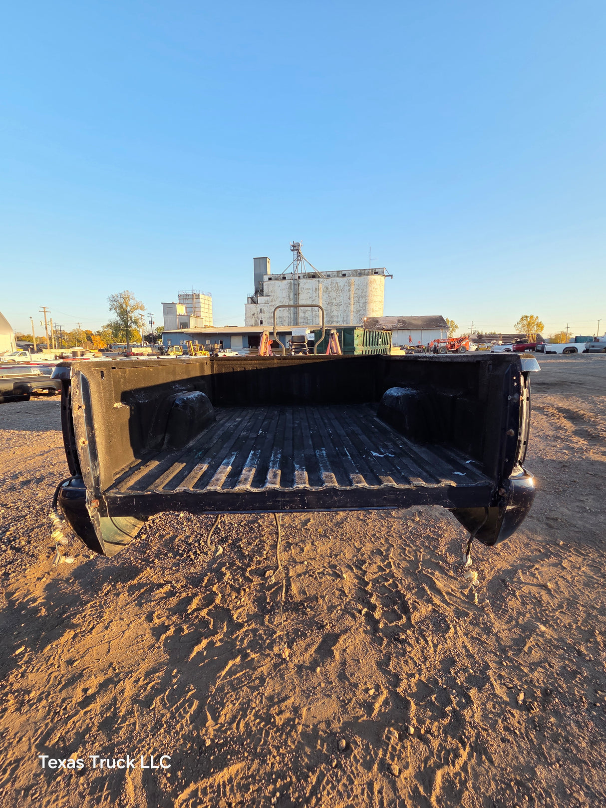 1999-2007 Chevrolet Silverado / GMC Sierra 6' 6" Short Truck Bed