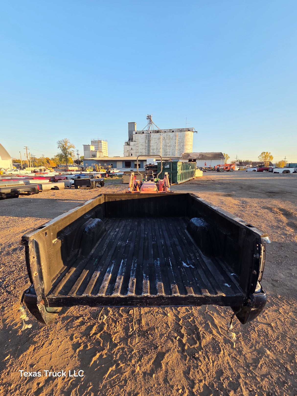 1999-2007 Chevrolet Silverado / GMC Sierra 6' 6" Short Truck Bed