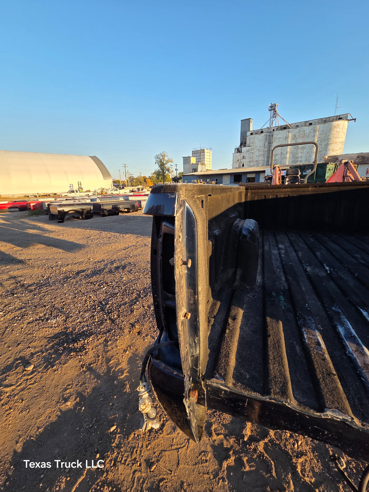 1999-2007 Chevrolet Silverado / GMC Sierra 6' 6" Short Truck Bed