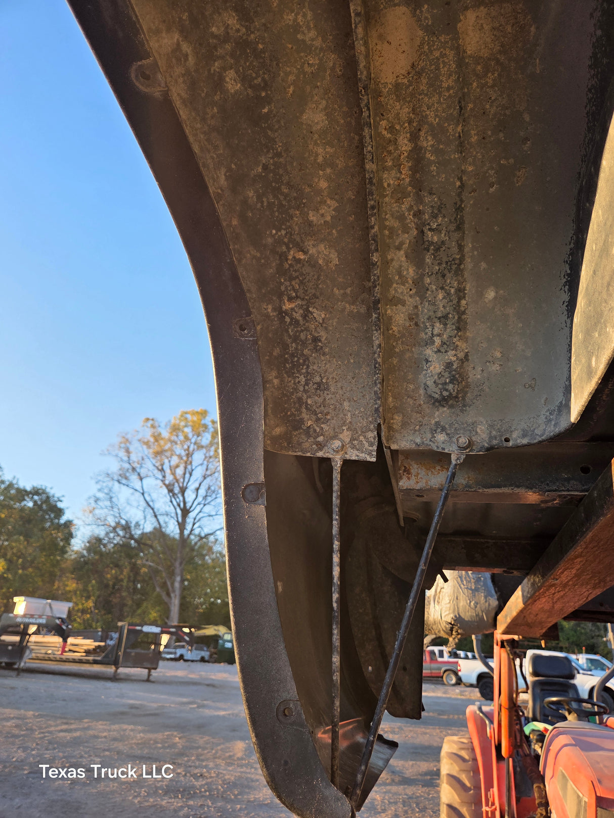 1999-2007 Chevrolet Silverado / GMC Sierra 6' 6" Short Truck Bed