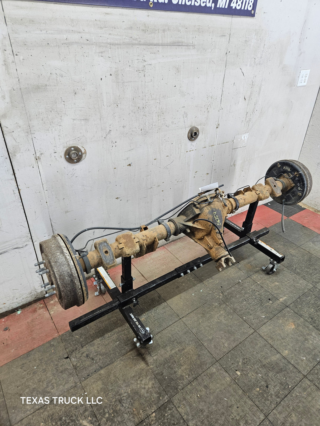 2005-2007 Chevrolet Silverado GMC Sierra 1500 3.23 Rear Axle