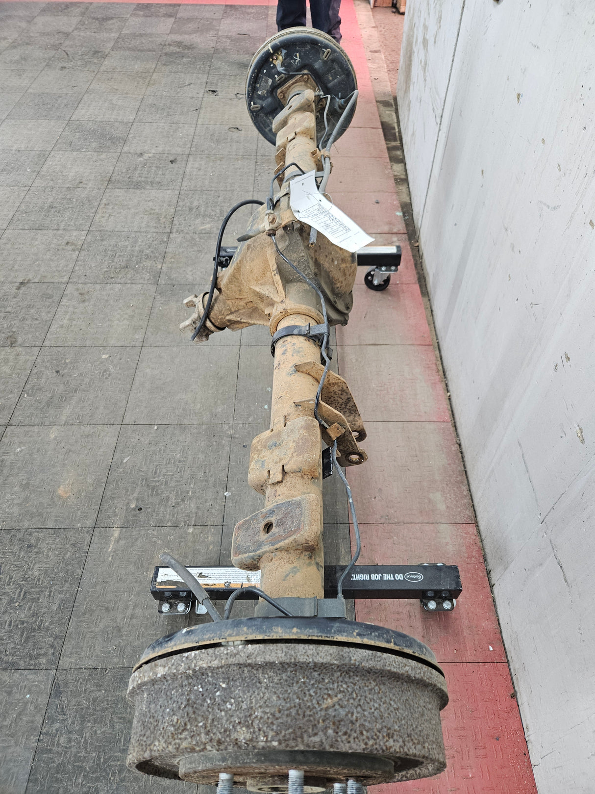 2005-2007 Chevrolet Silverado GMC Sierra 1500 3.23 Rear Axle