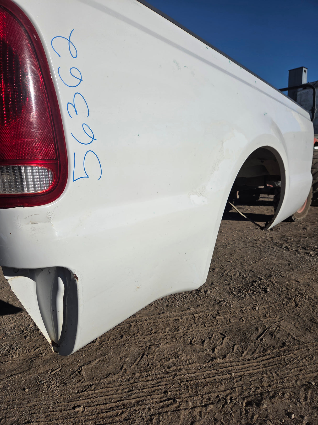 1999-2010 Ford F250 F350 Super Duty 8' Long Truck Bed - Oxford White