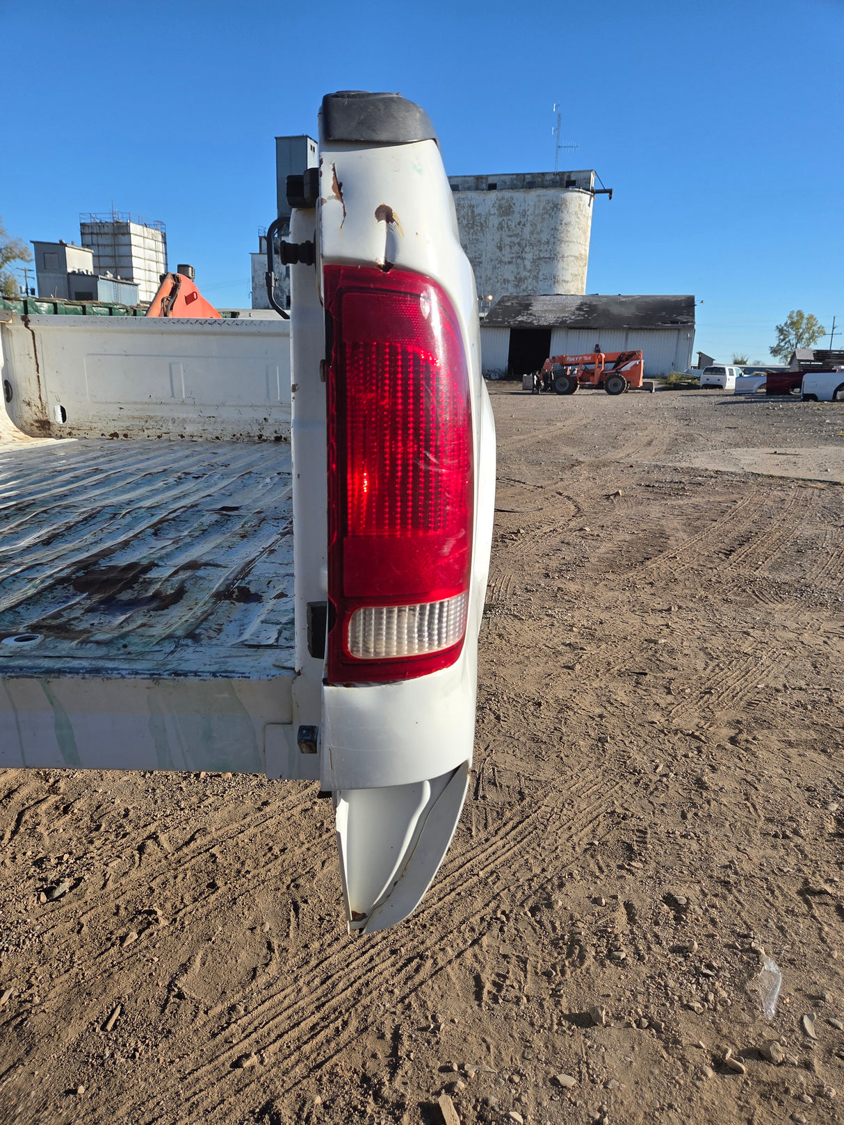 1999-2010 Ford F250 F350 Super Duty 8' Long Truck Bed - Oxford White