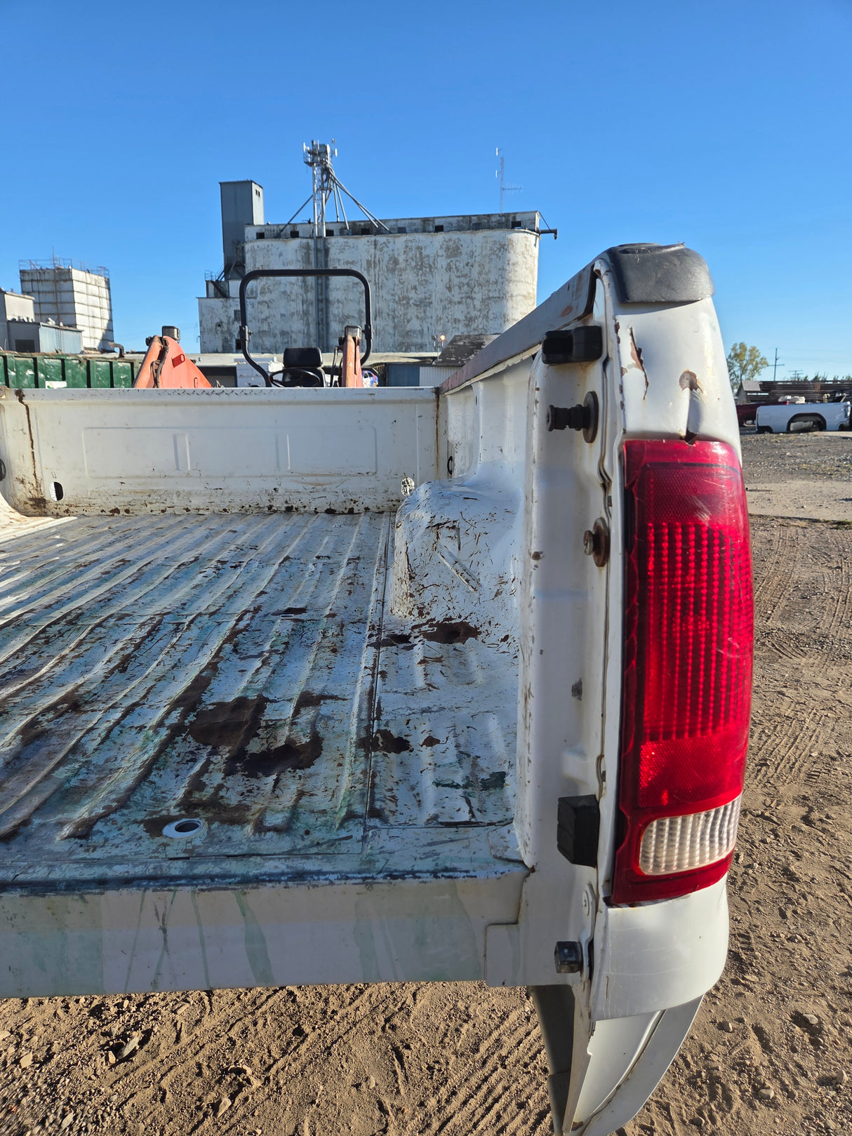 1999-2010 Ford F250 F350 Super Duty 8' Long Truck Bed - Oxford White
