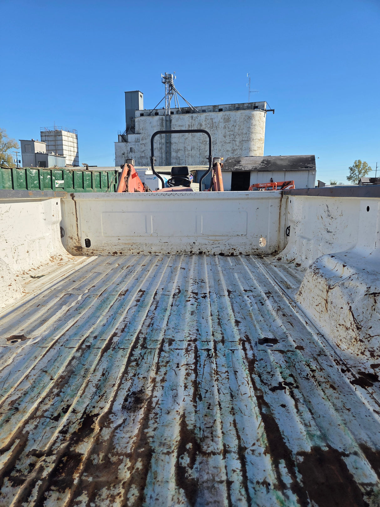 1999-2010 Ford F250 F350 Super Duty 8' Long Truck Bed - Oxford White