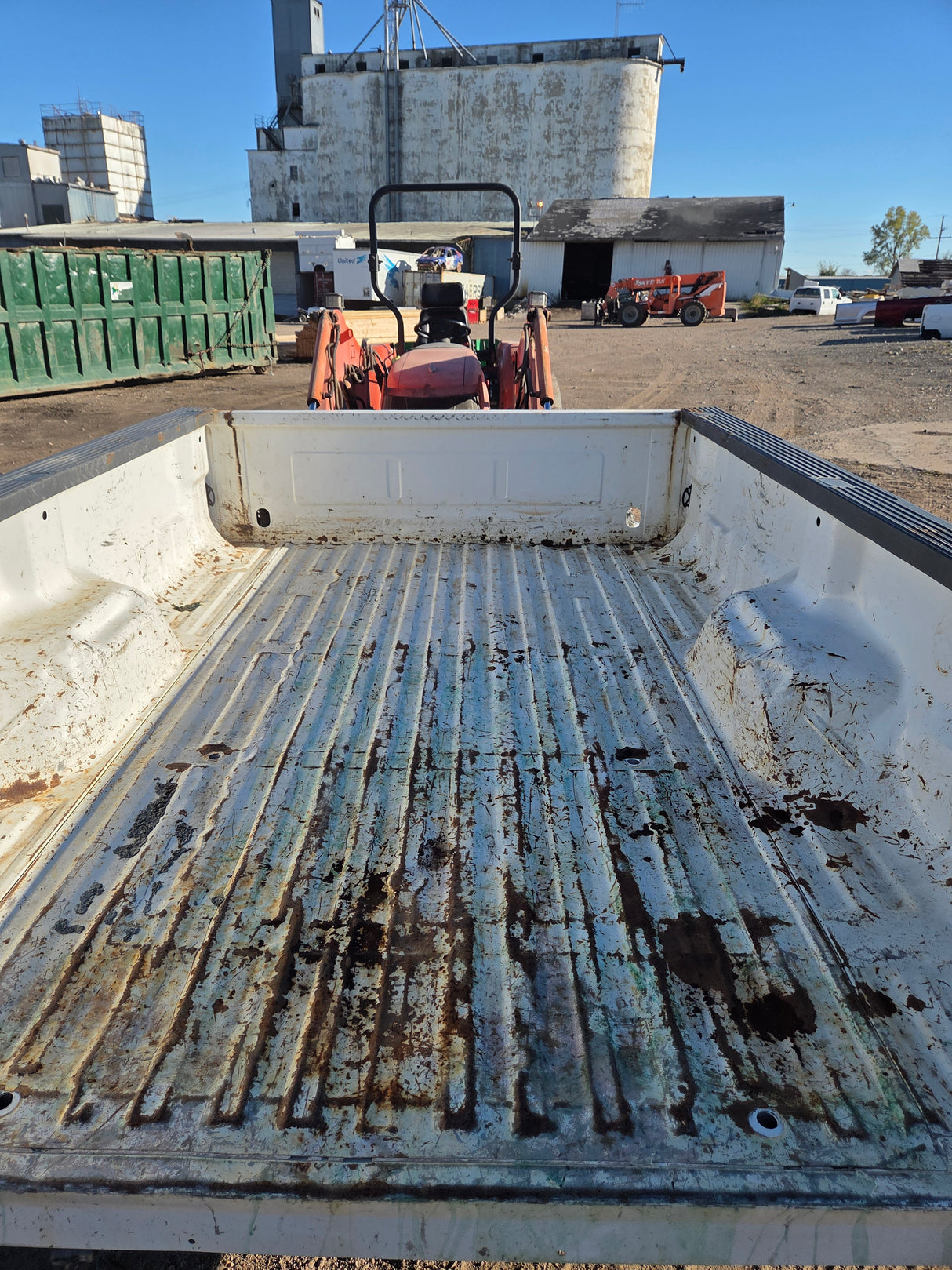 1999-2010 Ford F250 F350 Super Duty 8' Long Truck Bed - Oxford White