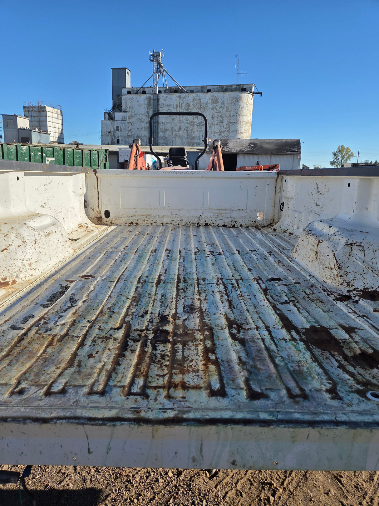 1999-2010 Ford F250 F350 Super Duty 8' Long Truck Bed - Oxford White