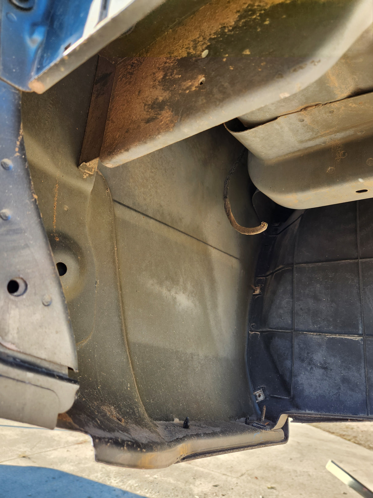 2009-2018 Dodge Ram 4th Gen 1500 2500 3500 6' 4" Short Truck Bed