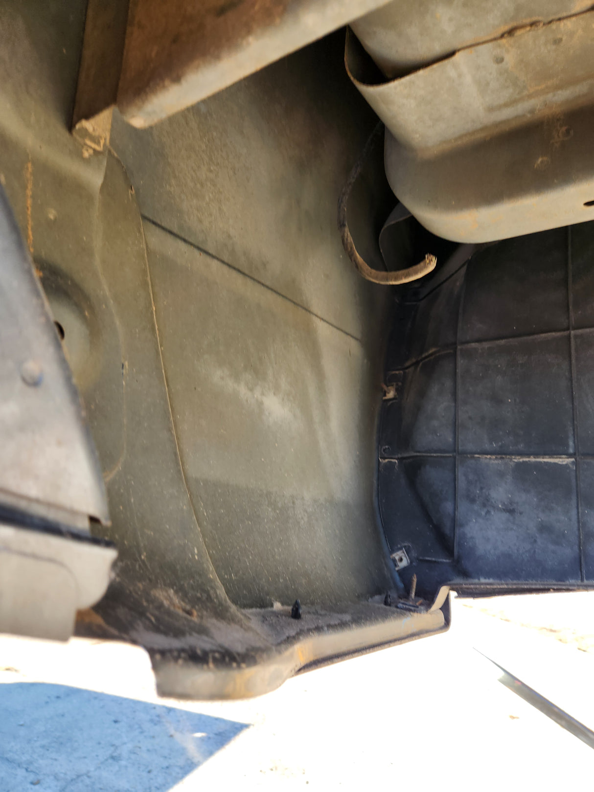 2009-2018 Dodge Ram 4th Gen 1500 2500 3500 6' 4" Short Truck Bed