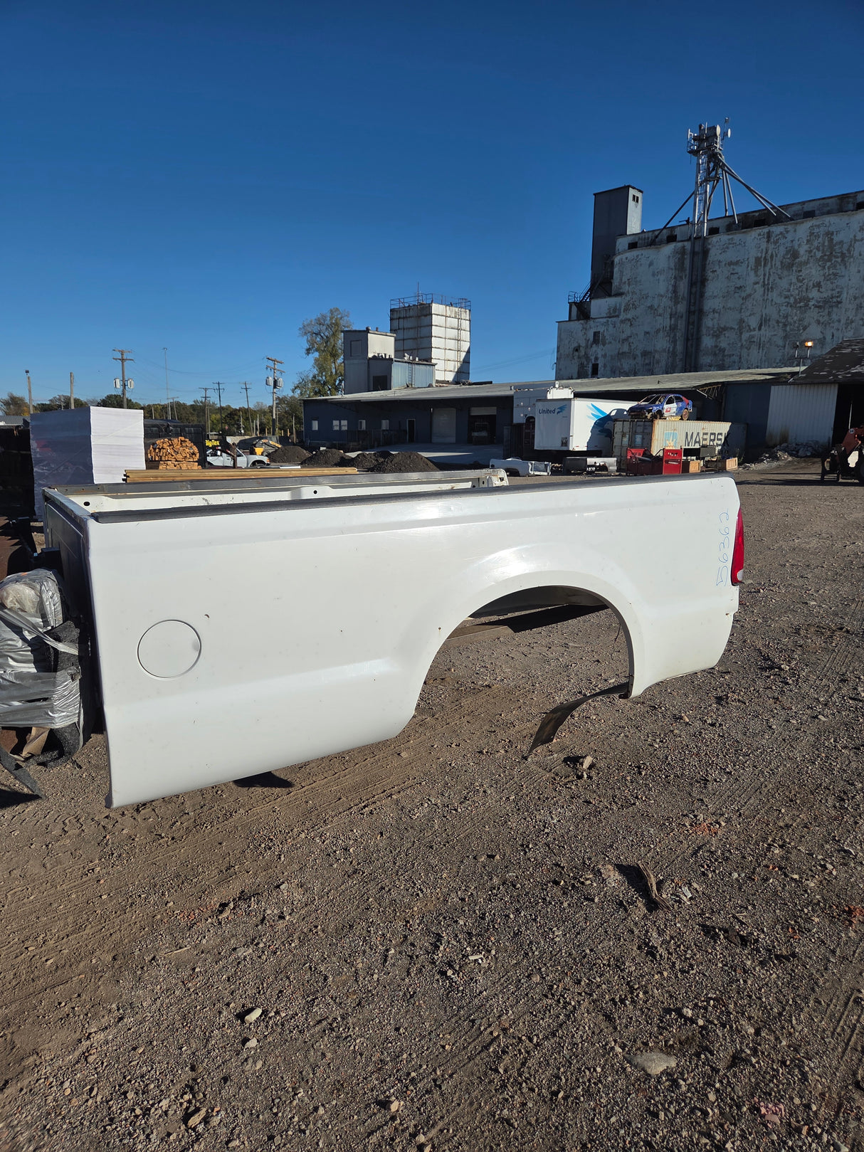 1999-2010 Ford F250 F350 Super Duty 8' Long Truck Bed - Oxford White