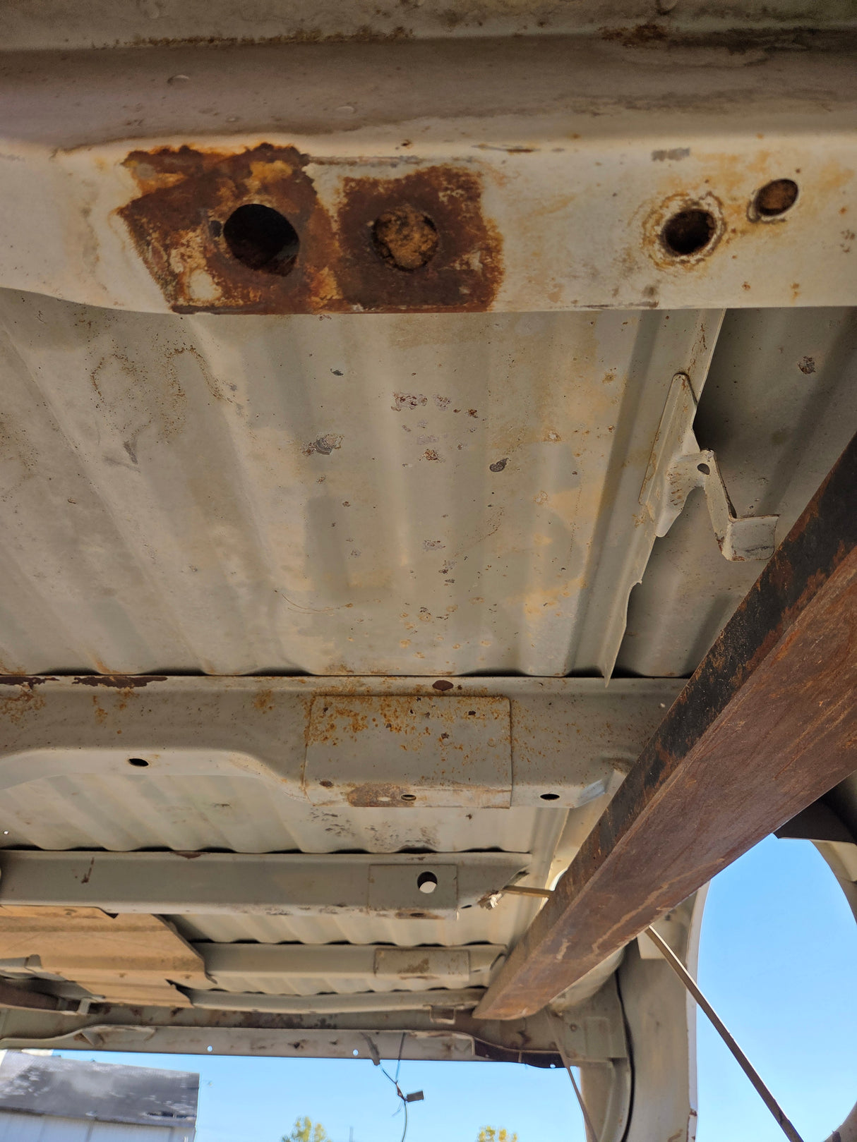 1999-2010 Ford F250 F350 Super Duty 8' Long Truck Bed - Oxford White