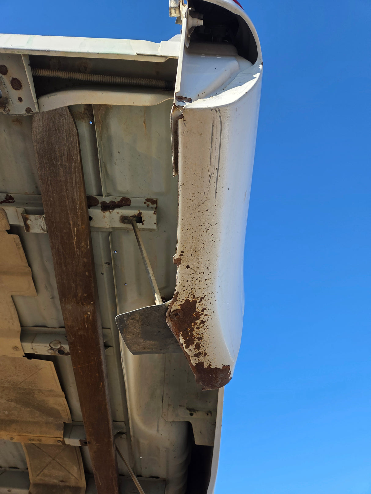 1999-2010 Ford F250 F350 Super Duty 8' Long Truck Bed - Oxford White