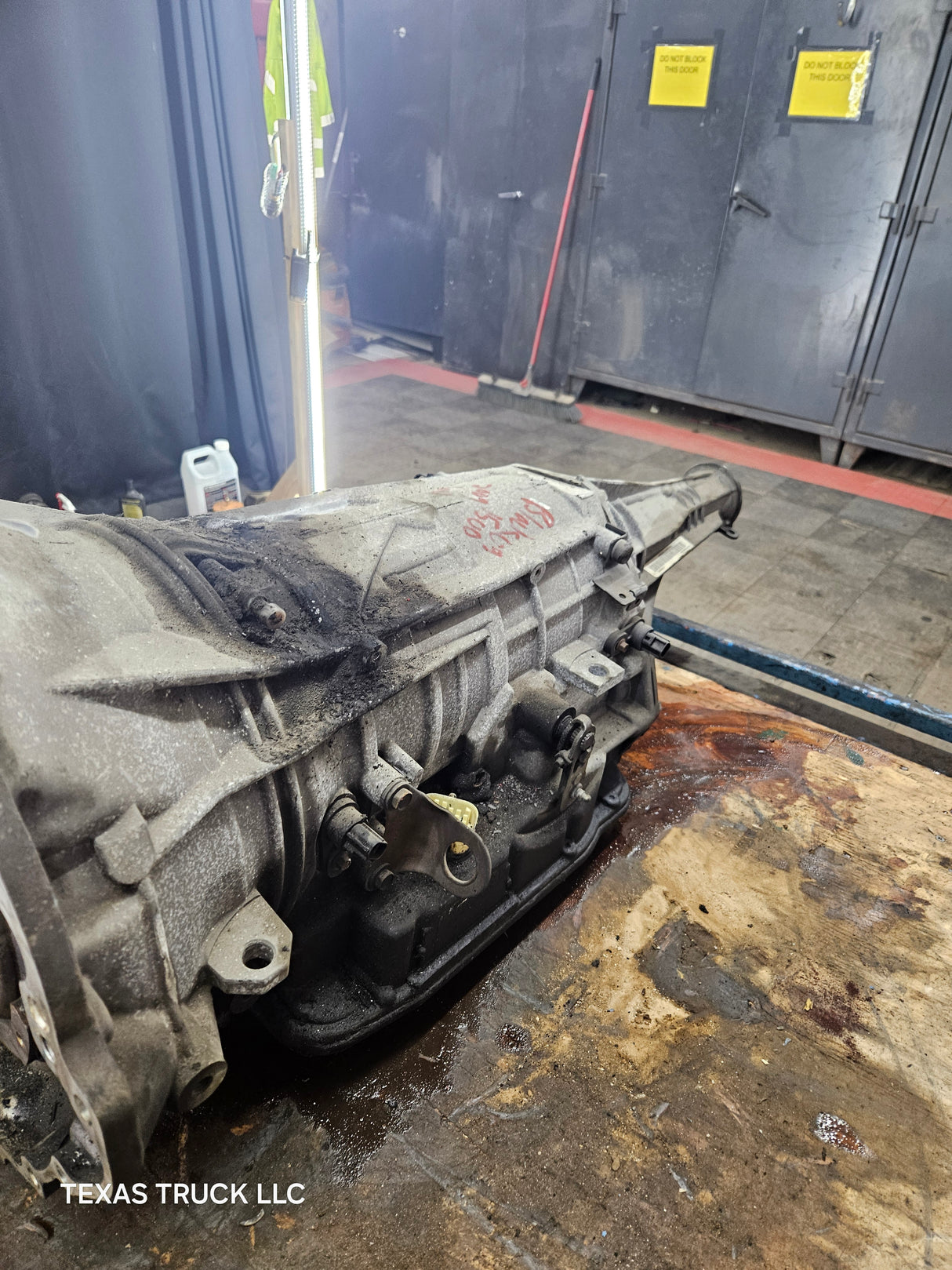 2009-2010 545rfe Automatic Transmission 2wd Dodge 5.7L 4.7 v8