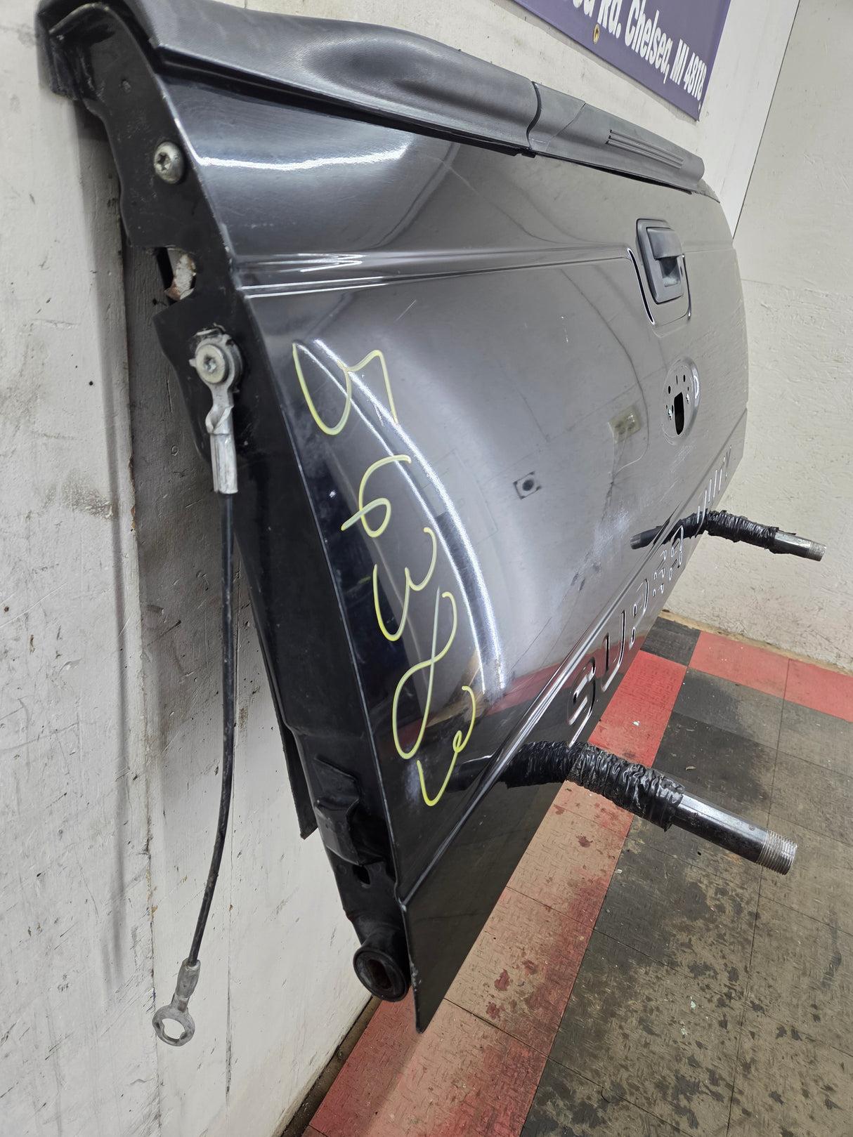 2008-2016 Ford Super Duty With Step / Ladder Tailgate F250 F350 F450 F550