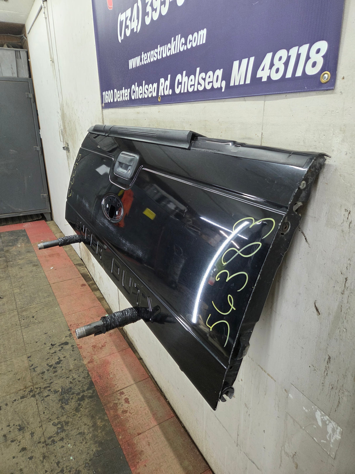 2008-2016 Ford Super Duty With Step / Ladder Tailgate F250 F350 F450 F550