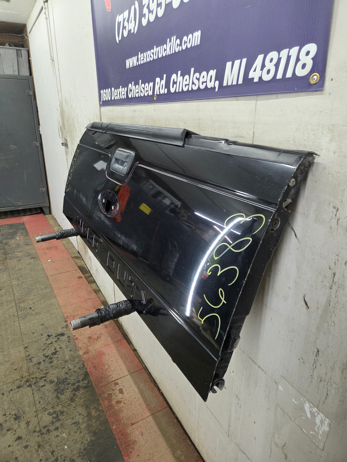 2008-2016 Ford Super Duty With Step / Ladder Tailgate F250 F350 F450 F550