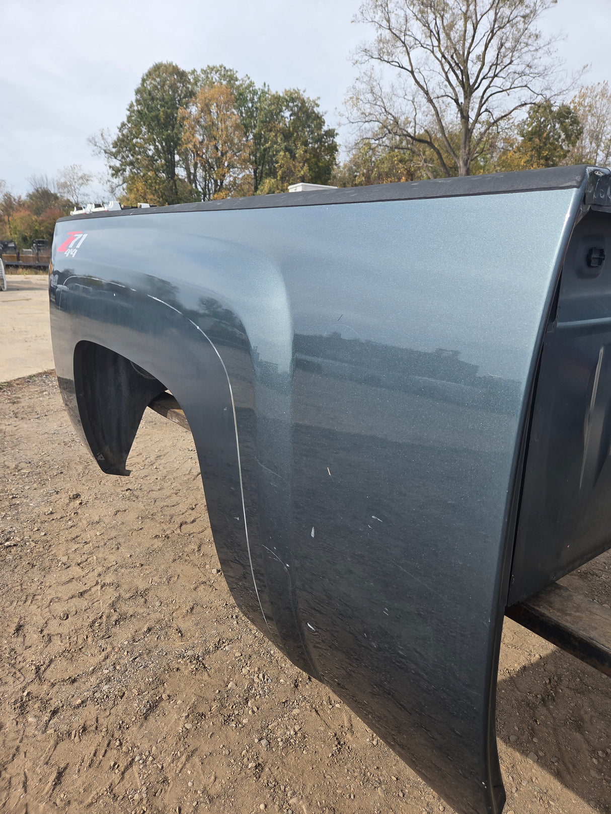 2007-2013 Chevrolet Silverado 1500 2500 3500 HD 6' 6" Short Truck Bed