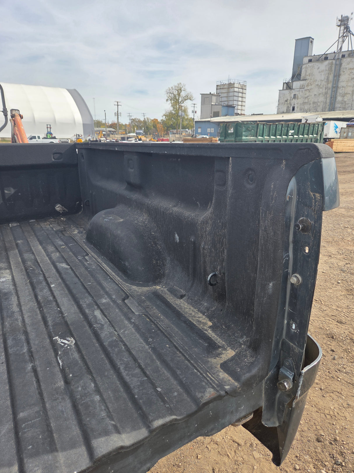 2007-2013 Chevrolet Silverado 1500 2500 3500 HD 6' 6" Short Truck Bed