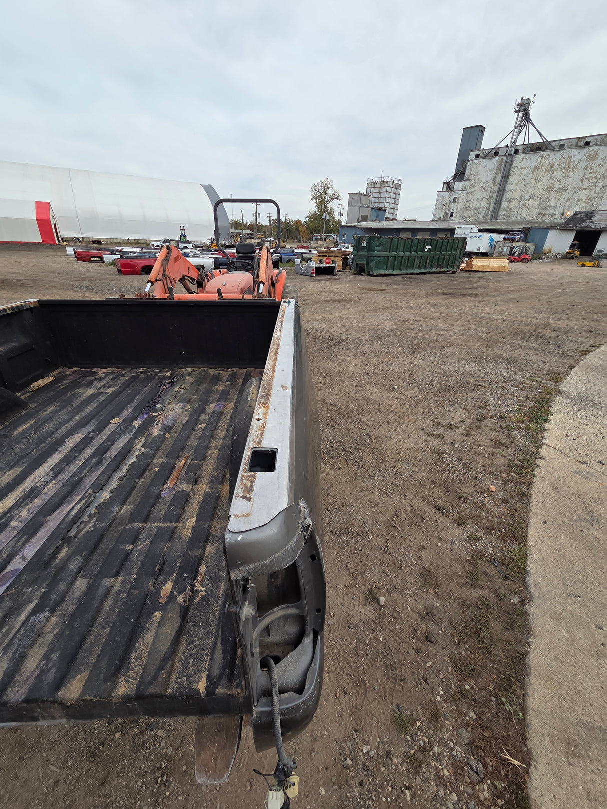 1999-2007 Chevrolet Silverado / GMC Sierra 6' 6" Short Truck Bed
