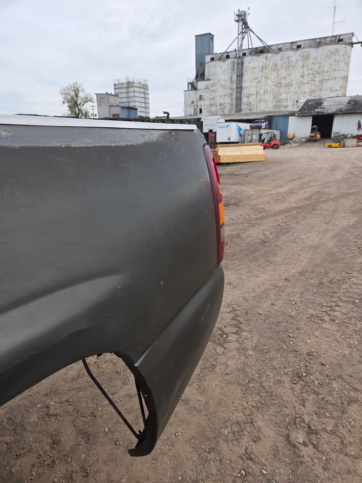 1999-2007 Chevrolet Silverado / GMC Sierra 6' 6" Short Truck Bed