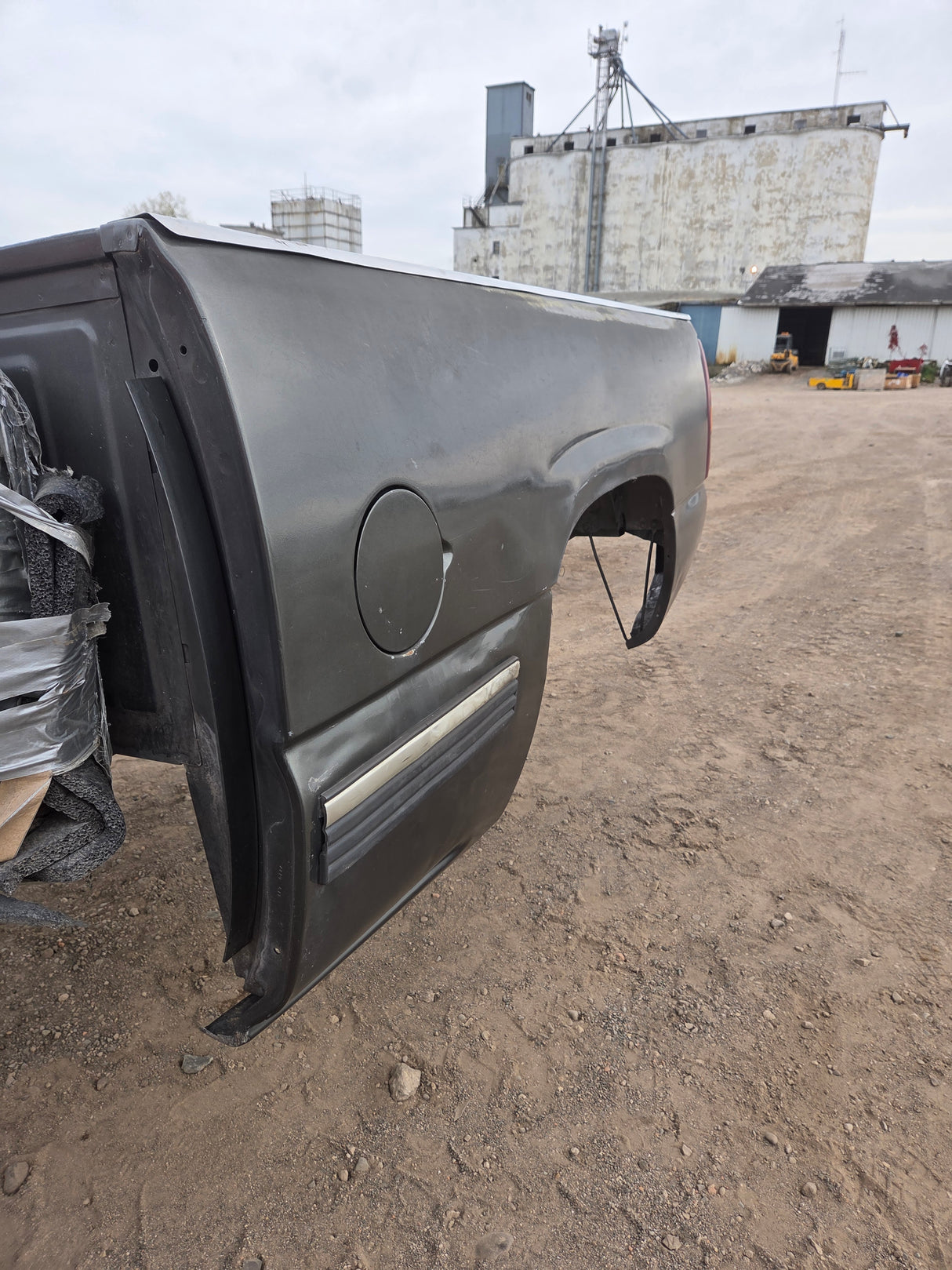 1999-2007 Chevrolet Silverado / GMC Sierra 6' 6" Short Truck Bed