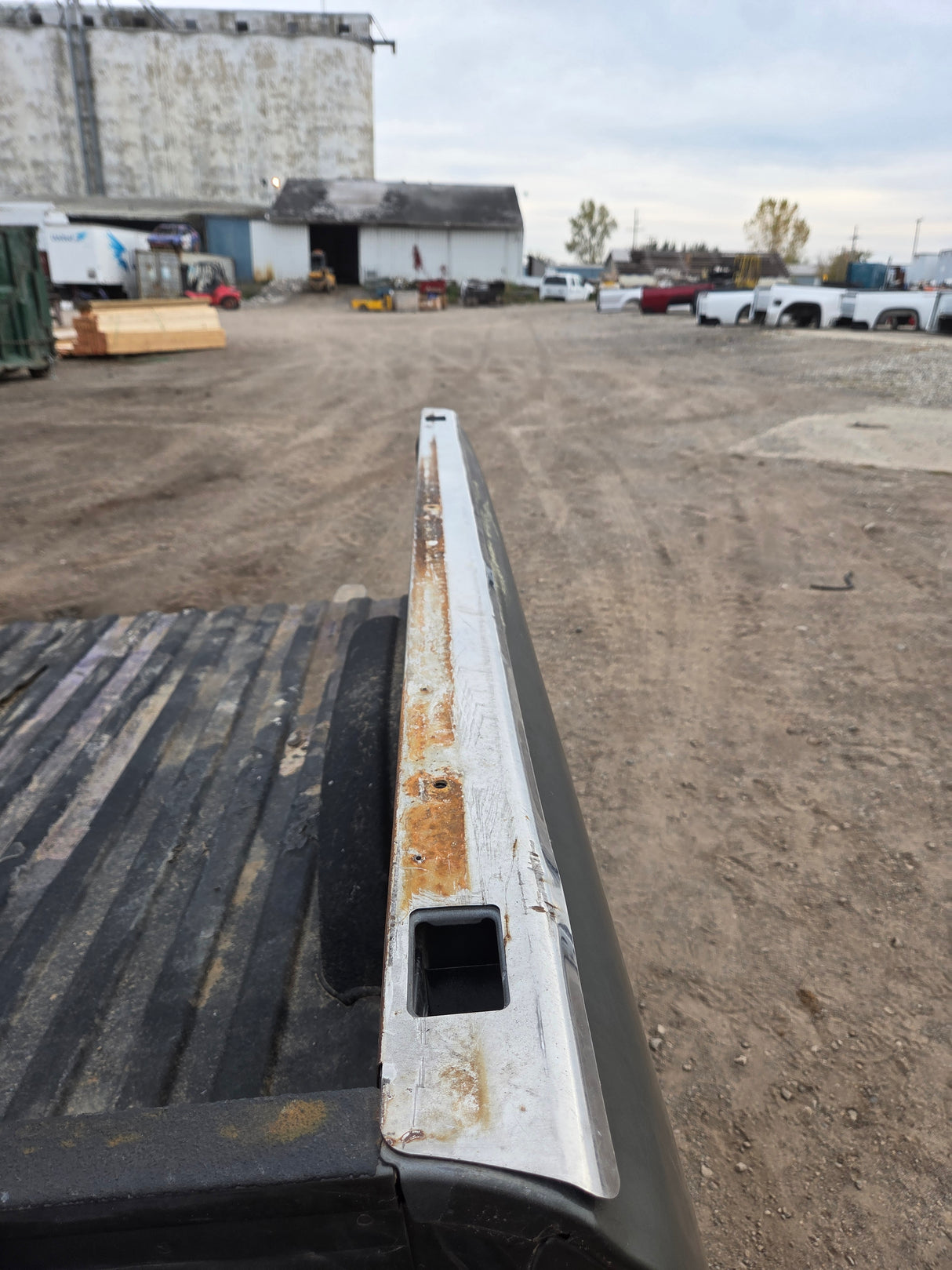 1999-2007 Chevrolet Silverado / GMC Sierra 6' 6" Short Truck Bed
