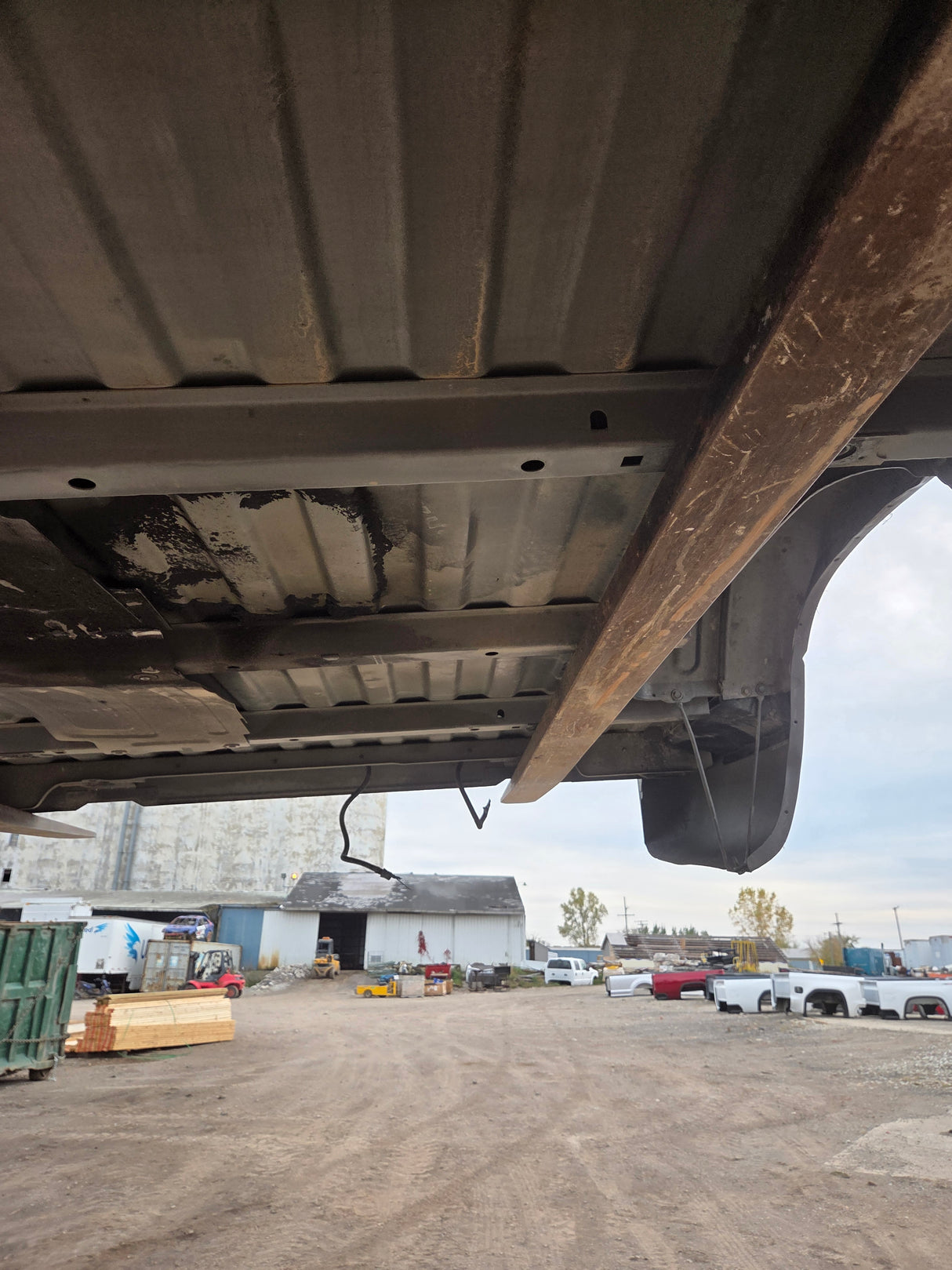 1999-2007 Chevrolet Silverado / GMC Sierra 6' 6" Short Truck Bed
