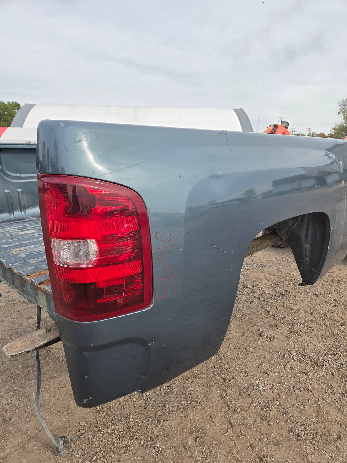 2007-2013 Chevrolet Silverado 1500 2500 3500 HD 6' 6" Short Truck Bed