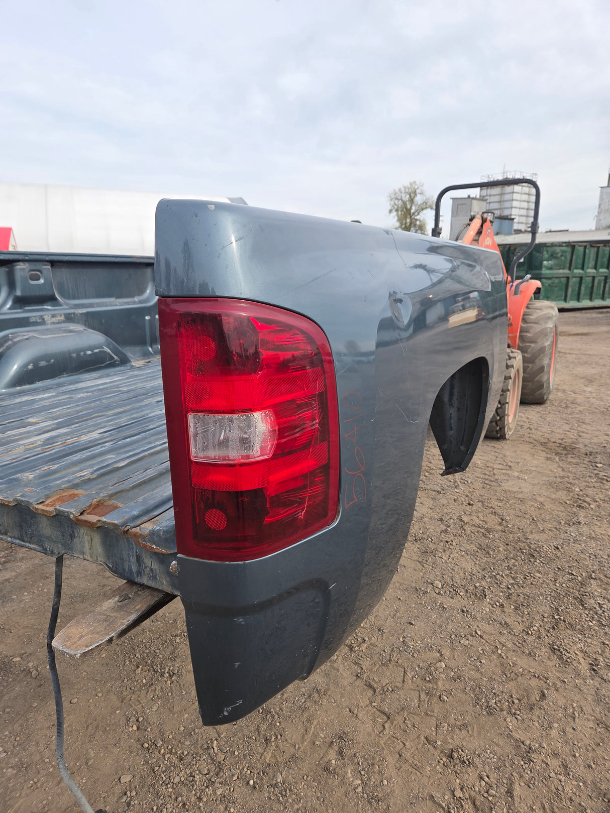 2007-2013 Chevrolet Silverado 1500 2500 3500 HD 6' 6" Short Truck Bed